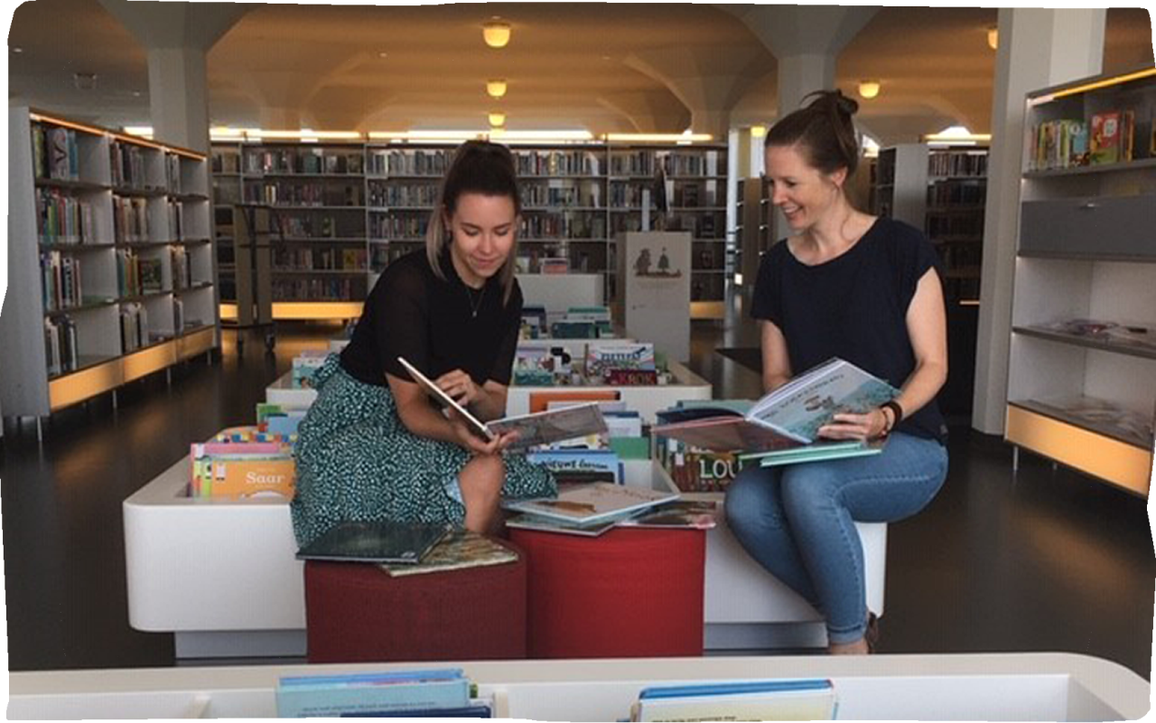 https://pitcultuurwijzer.nl/uploads/Foto-interview-SCHUNCK-bibliotheek.png